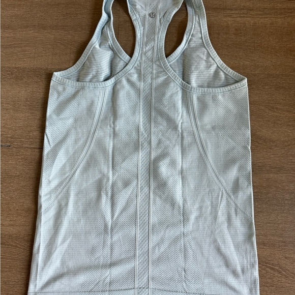 Lululemon Swiftly Tech Racerback Tank Top 2.0 Hip Length - Picture 2 of 3